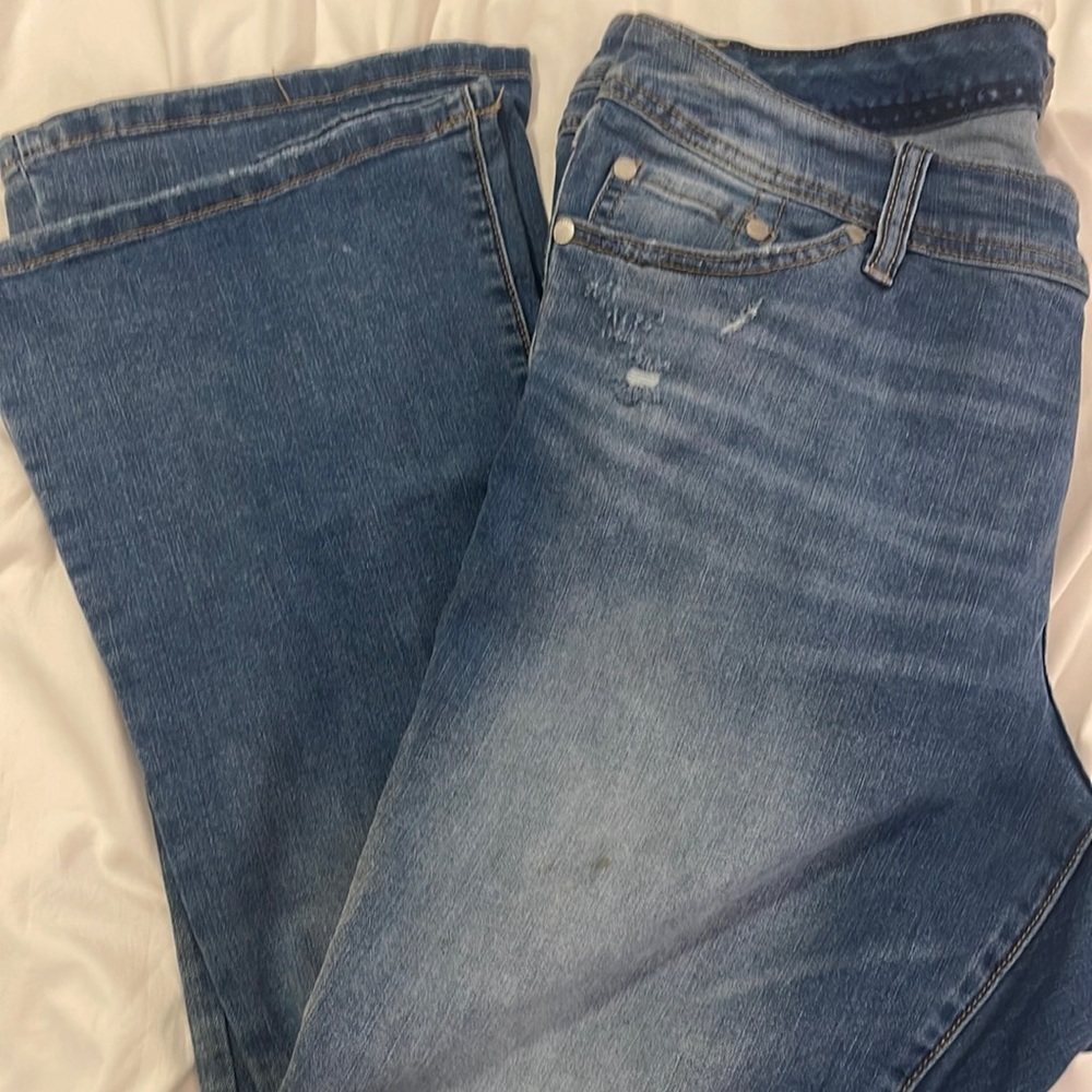 Plus size bootcut Torrid jeans!